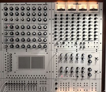 Analogue Solutions-AS200 Colossus Slim 